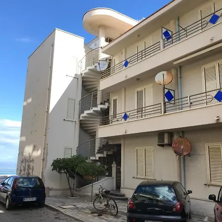 Apartment La Balena