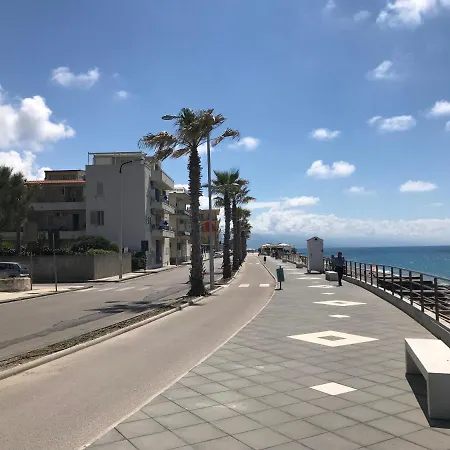 Apartment La Balena